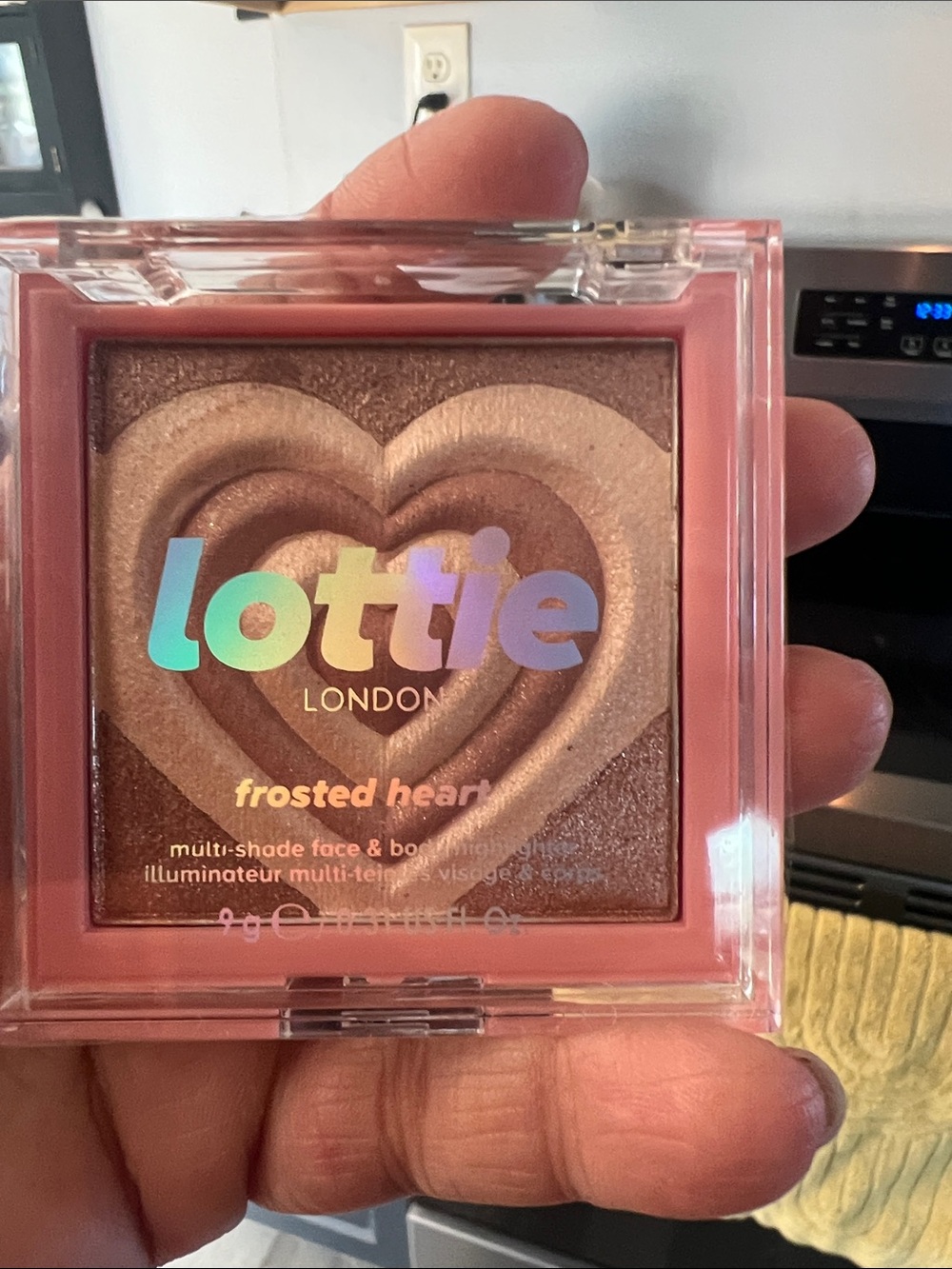 Lottie London Frosted Heart Highlighter - Rose Gold Glow